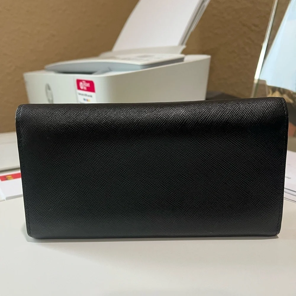 MCM BLACK/PURPLE LONG SAFFIANO TRIFOLD WALLET